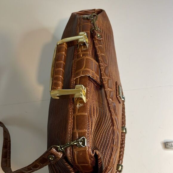 Vintage Moda Attiva Faux Alligator Satchel - Picture 7 of 9